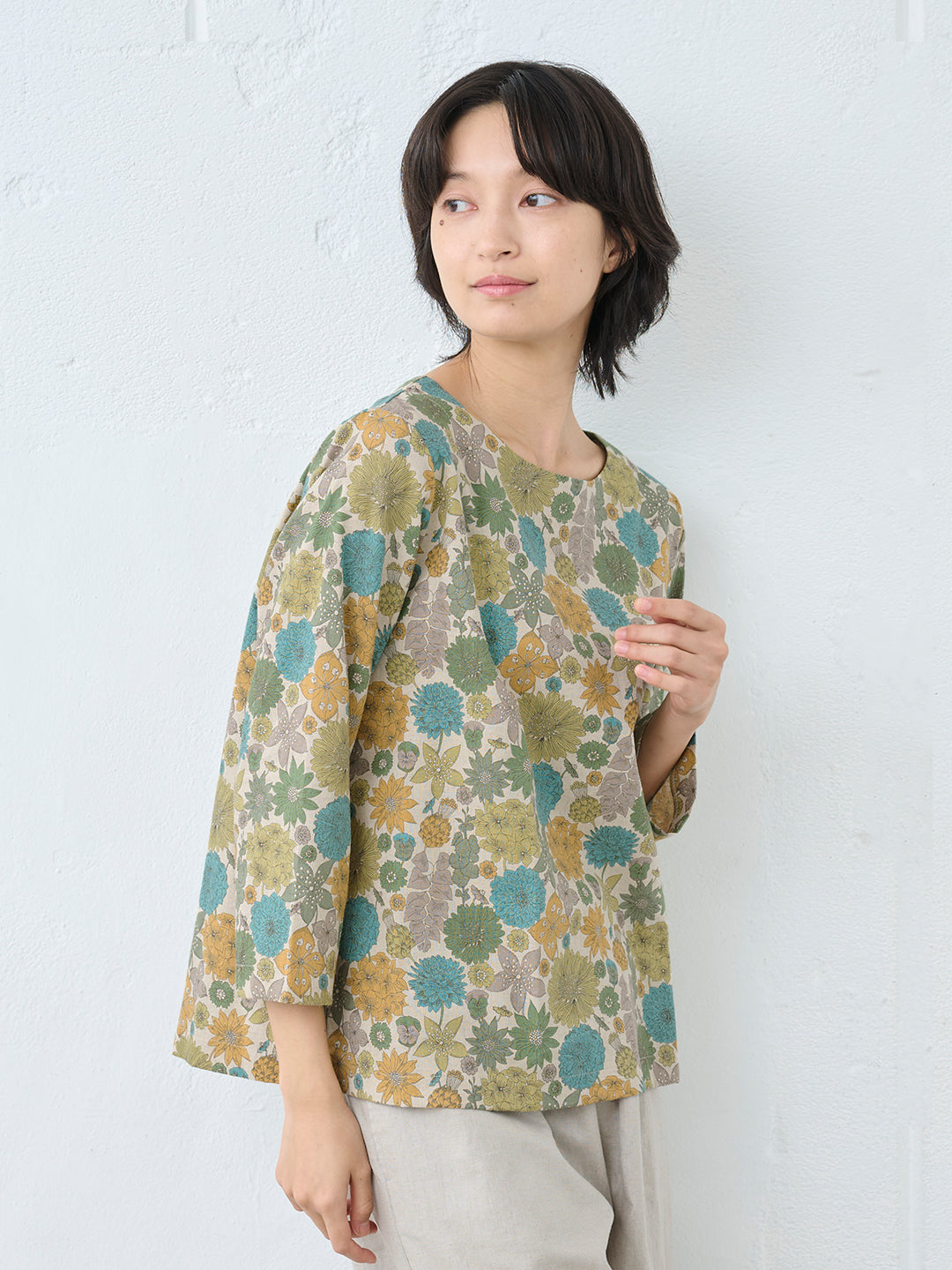 Peyton Place コットン リネン 花柄 ノーカラーブラウス リバティ柄 LIBERTY.（リバティ） ブラウス 長袖 花柄 リバティプリント ボタン