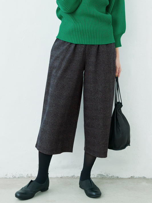 ウール混360度ストレッチ　ガウチョパンツ