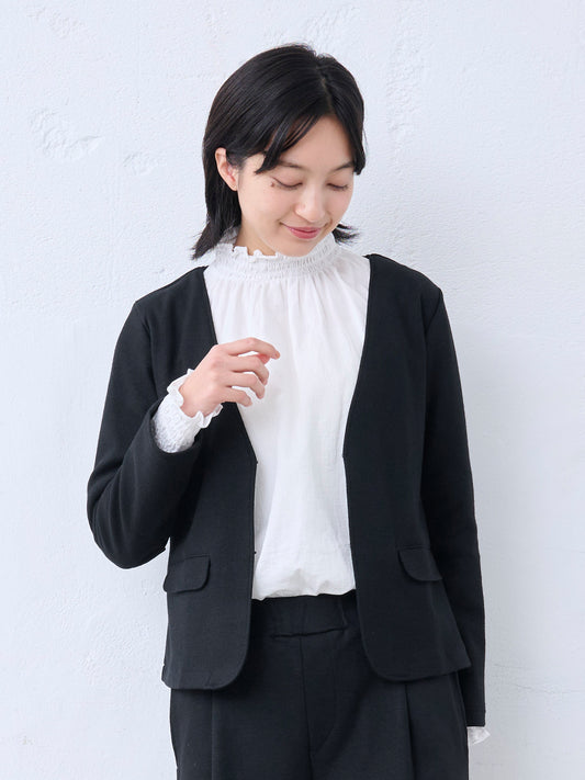 圧縮ウール100％　ライトジャケット