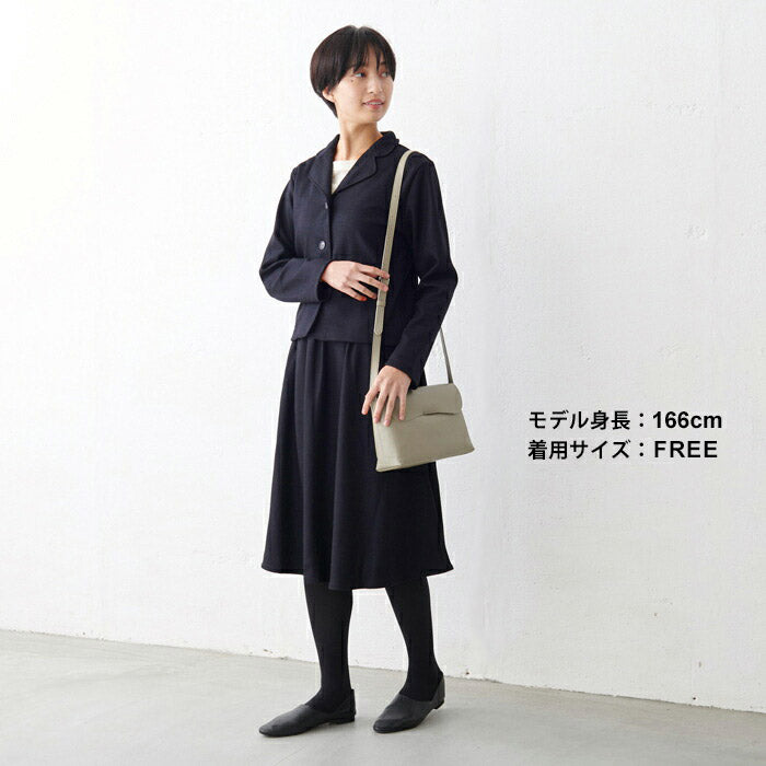 新品タグ付き✨️シビラ 近年 カットワーク ウールスカート 黒 M 日本製 シルクタフタタックスカート(ミモレ丈スカート) | Sybilla(シビラ