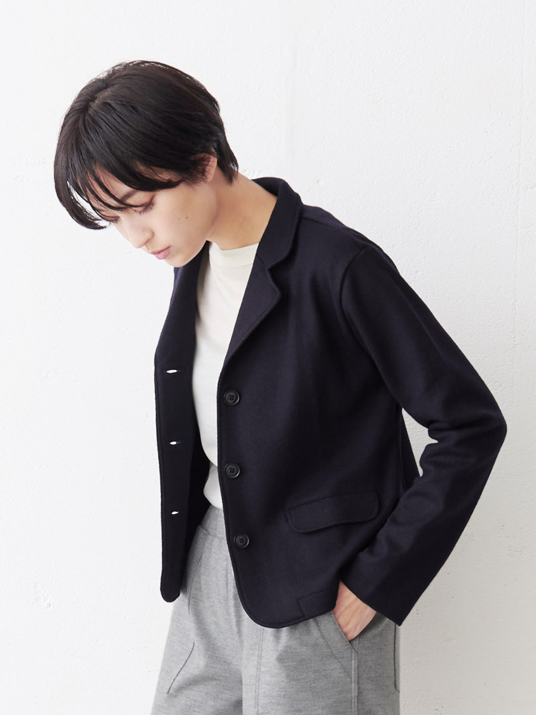 圧縮ウール100% テーラード三つボタンジャケット