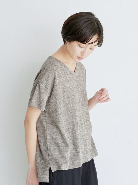 プレミアムリネン100%VネックTシャツ