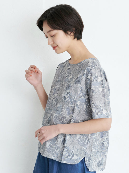 リバティプリントTシャツブラウス