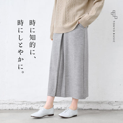 圧縮ウール100% Aラインタックスカート