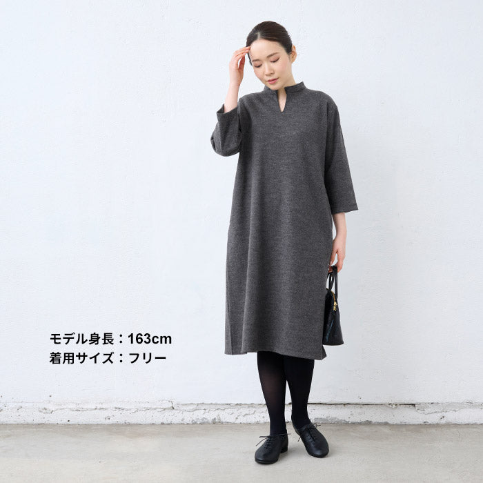 [ワンピース長袖きれいめフォーマル]圧縮ウール100%バンドカラーワンピース/日本製40代50代60代女性ファッションキーネックワンピウール黒紺ブラックネイビーシンプルナチュラルゆったりママ