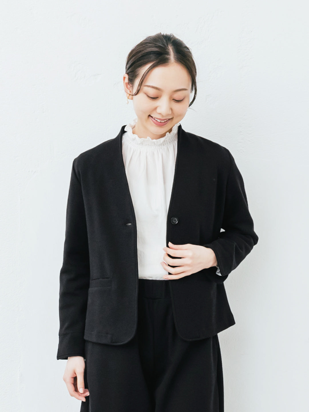 360度ストレッチ ノーカラージャケット