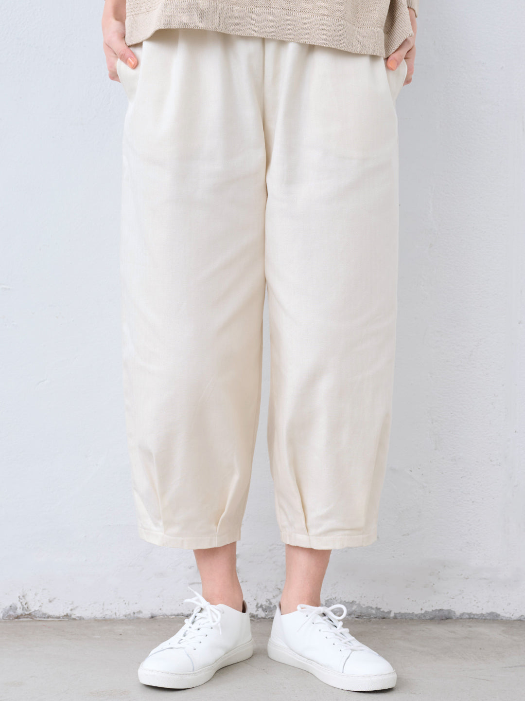 コットン100% しっかり厚手 ヘリンボン クロップド バルーンパンツ