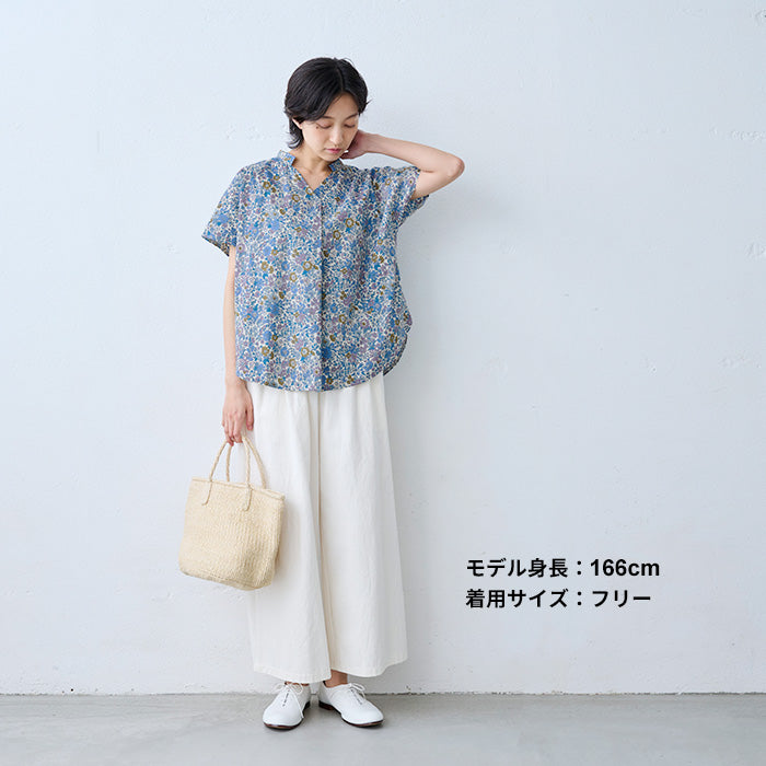 リバティプリントタックブラウス ブルー系