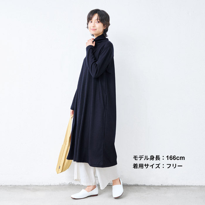 洗えるメリノウール100% タートルワンピース ネイビー