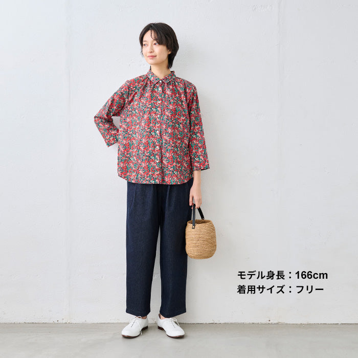 リバティプリント ギャザー使いシャツ レッド系(Wiltshire)